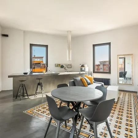 Fantastic Penthouse Over The Sky Rome